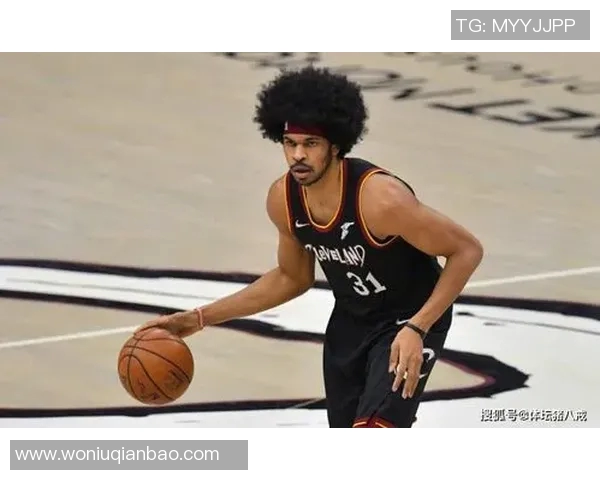 沙托鲁主场迎战洛里昂双方争夺关键三分展开激烈对决