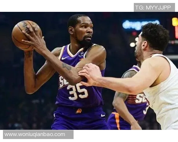 勇士与国王激战1月10日NBA赛场精彩对决引发球迷热议 勇士与国王激战1月10日NBA赛场精彩对决引发球迷热议