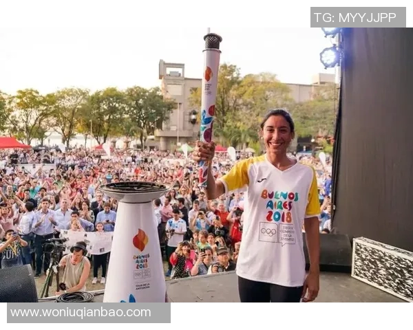 新加坡青奥会盛大开幕展现青春活力与国际友谊的精彩时刻 新加坡青奥会盛大开幕展现青春活力与国际友谊的精彩时刻