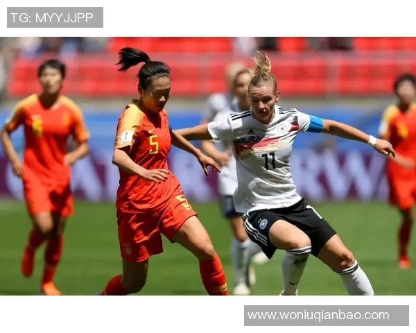 中国女足迎战法国队全力争胜展现实力与团队精神 中国女足迎战法国队全力争胜展现实力与团队精神