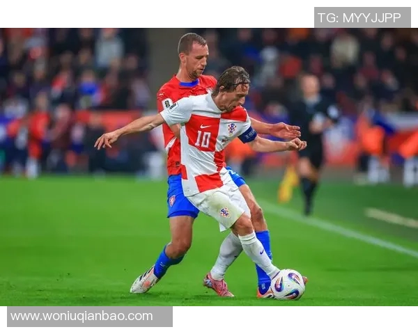 冰岛与克罗地亚足球对决精彩回顾与战术分析