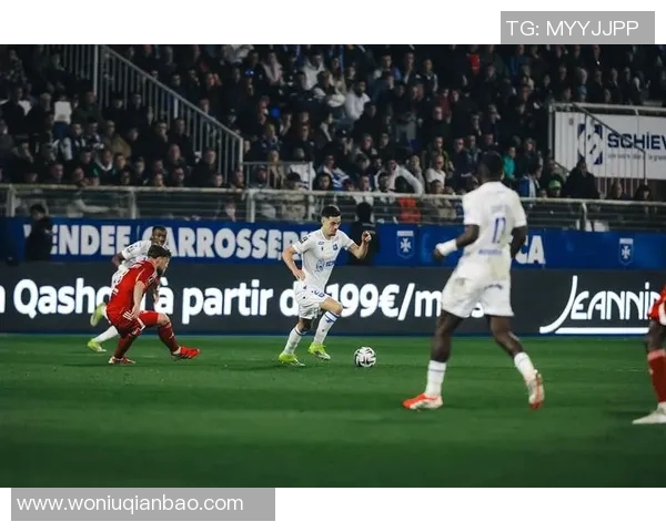 里昂与布雷斯特激战正酣比分揭晓精彩瞬间回顾 里昂与布雷斯特激战正酣比分揭晓精彩瞬间回顾