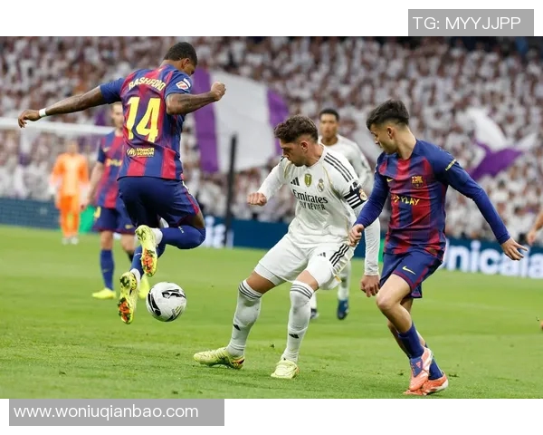 巴塞罗那与皇马马德里激战再起谁能在经典对决中笑到最后